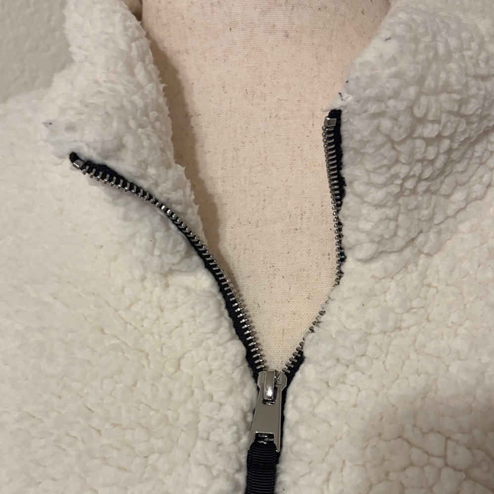 LIVI Sherpa 1/4 Zip Jacket - Picture 2 of 5